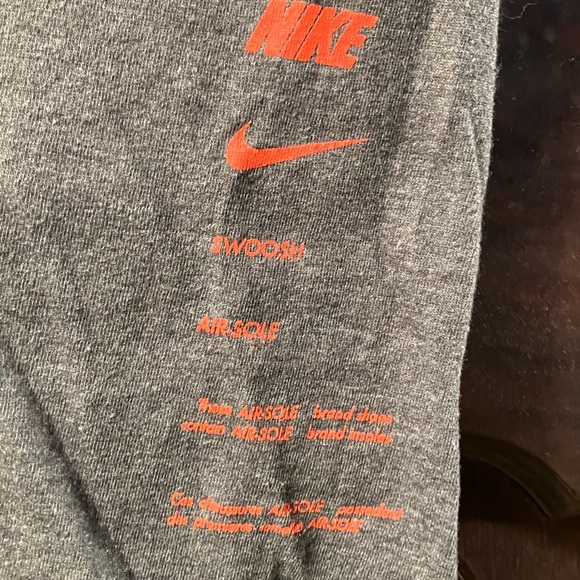 Men’s vintage Nike Tshirt - Picture 2 of 6
